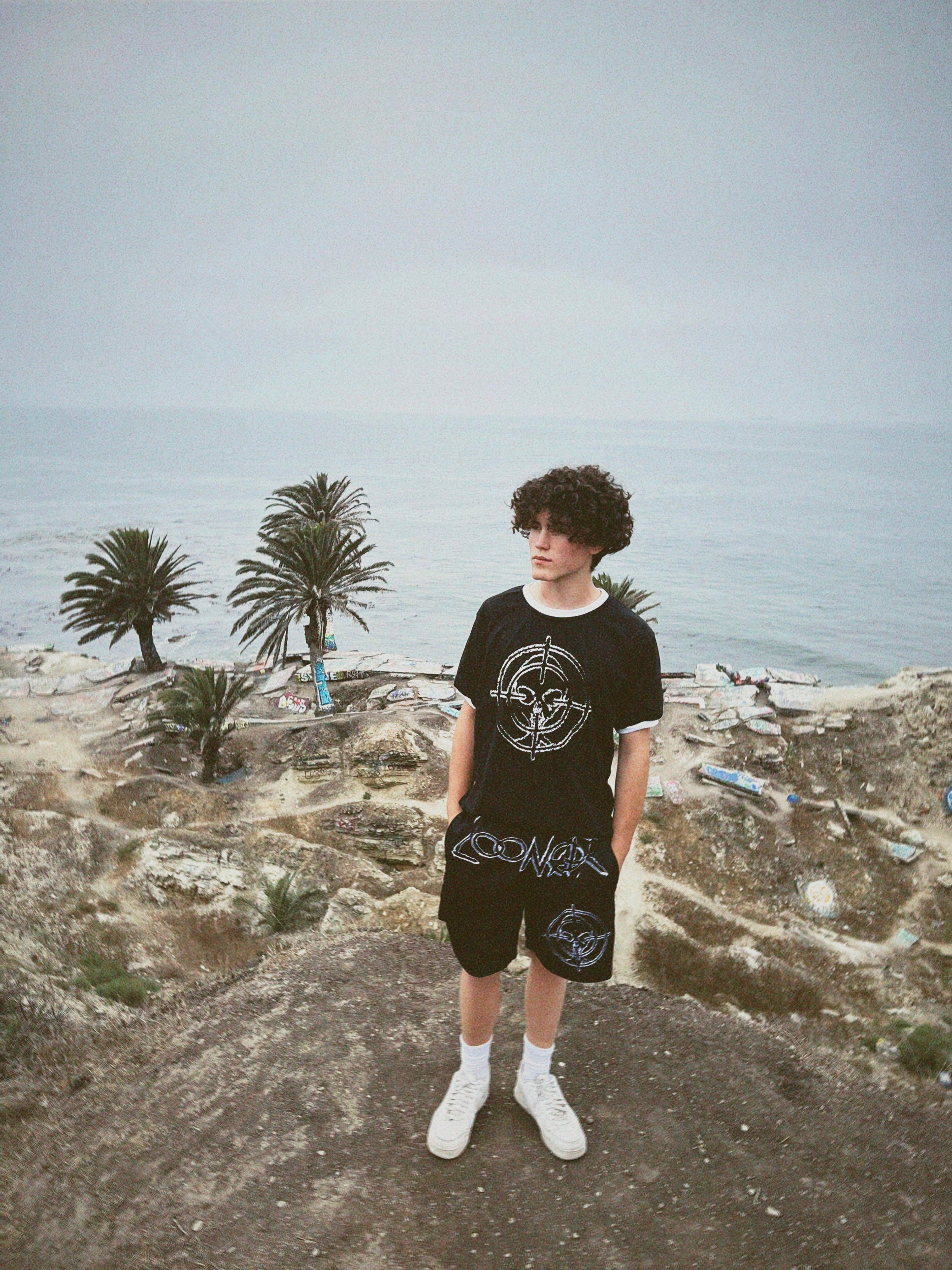 LOONAR ALIEN SHORTS